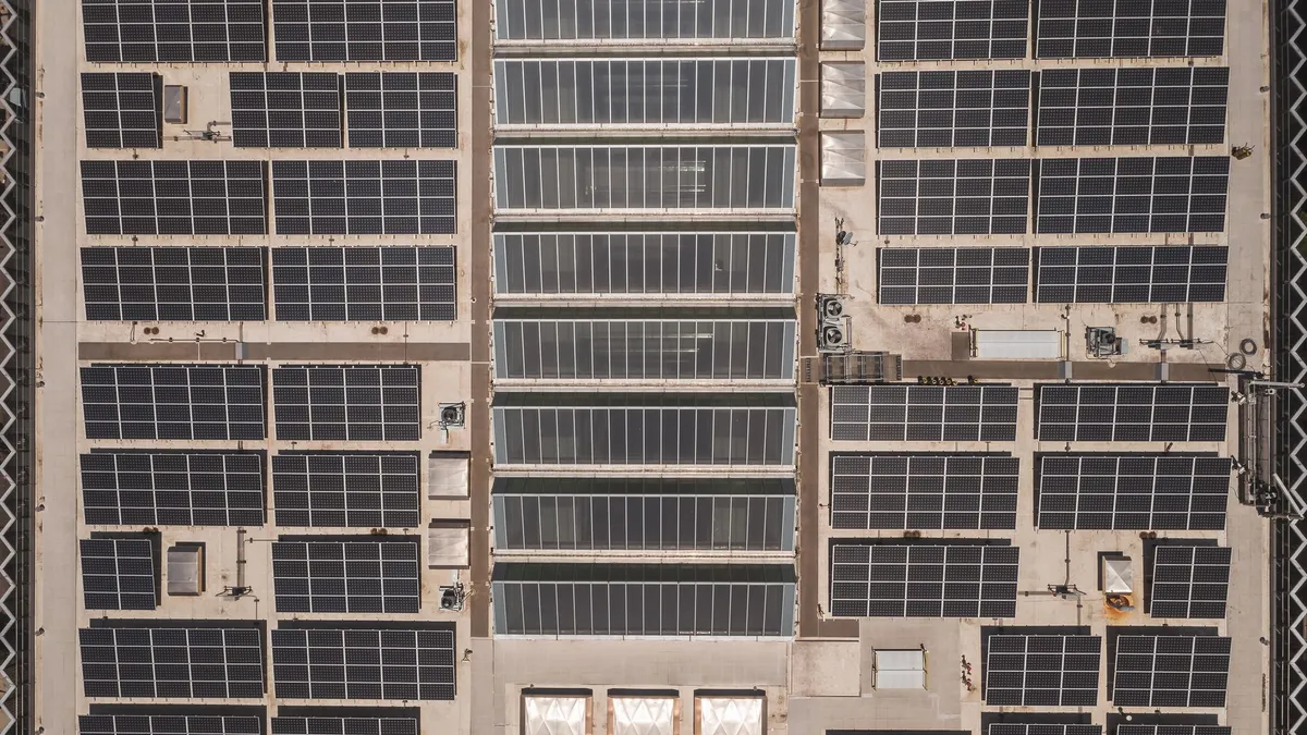 Zijn zonnepanelen nog rendabel nu de salderingsregeling weg is? De sommen